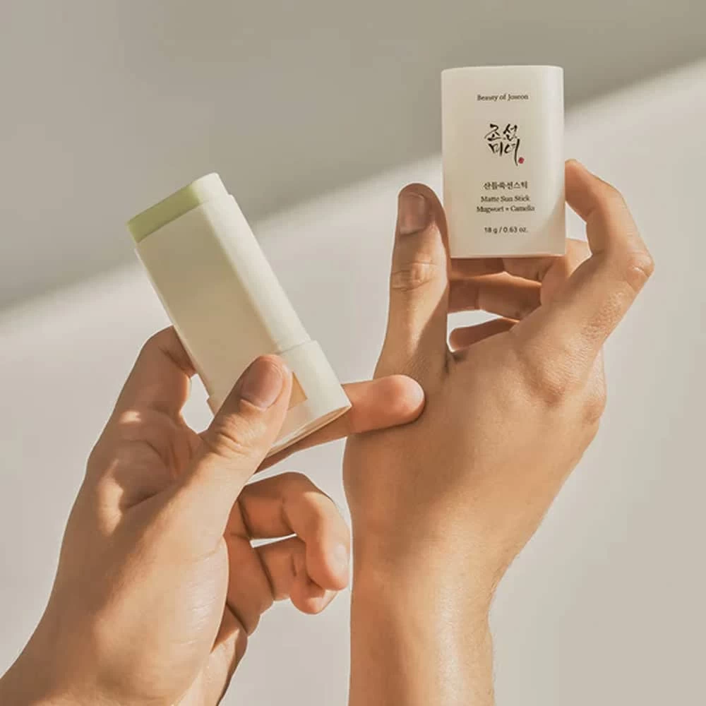 Matte Sun Stick: Mugwort + Camelia SPF 50 PA++++ Beauty of Joseon 18 g