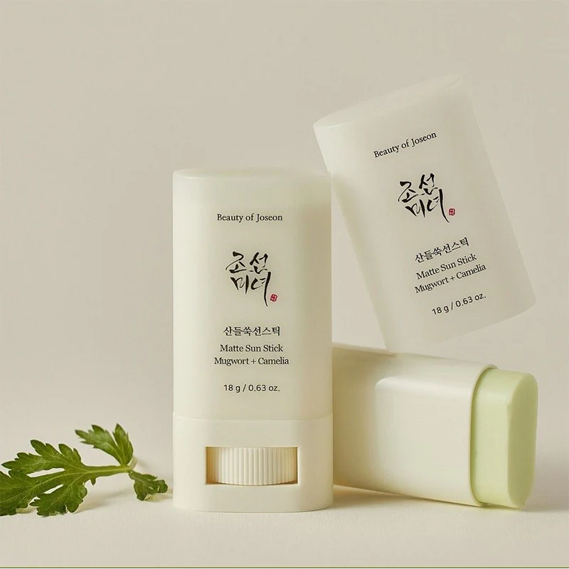 Matte Sun Stick: Mugwort + Camelia SPF 50 PA++++ Beauty of Joseon 18 g